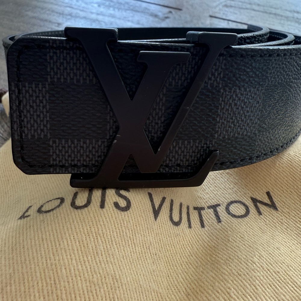 LV Initiales Damoflage 40mm Reversible Belt - Picture 4 of 6